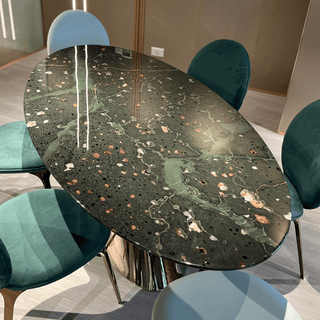 Season in Green Table / Luxury Stone / Brazil 